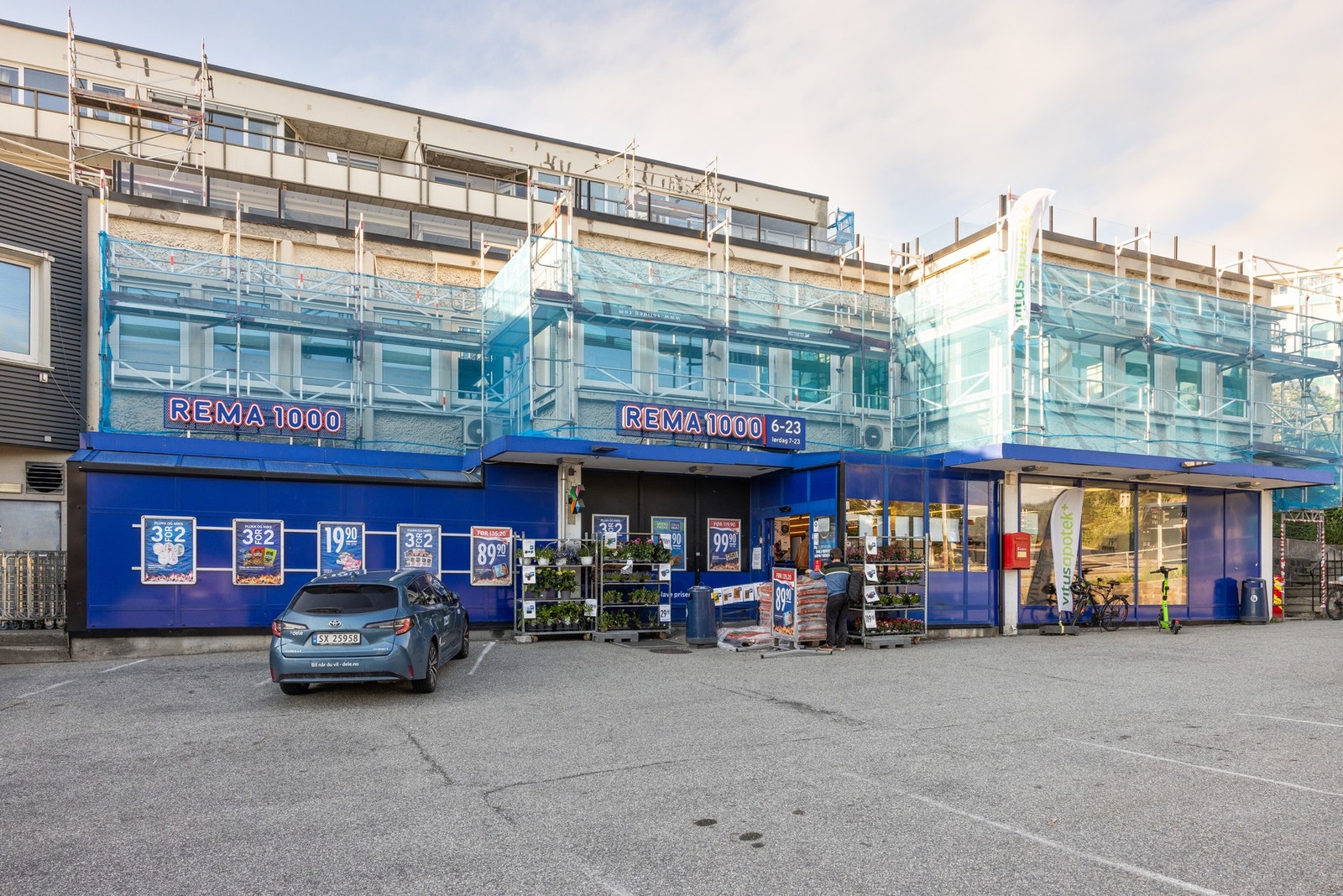 Rema 1000 Helleveien. Galleribilde