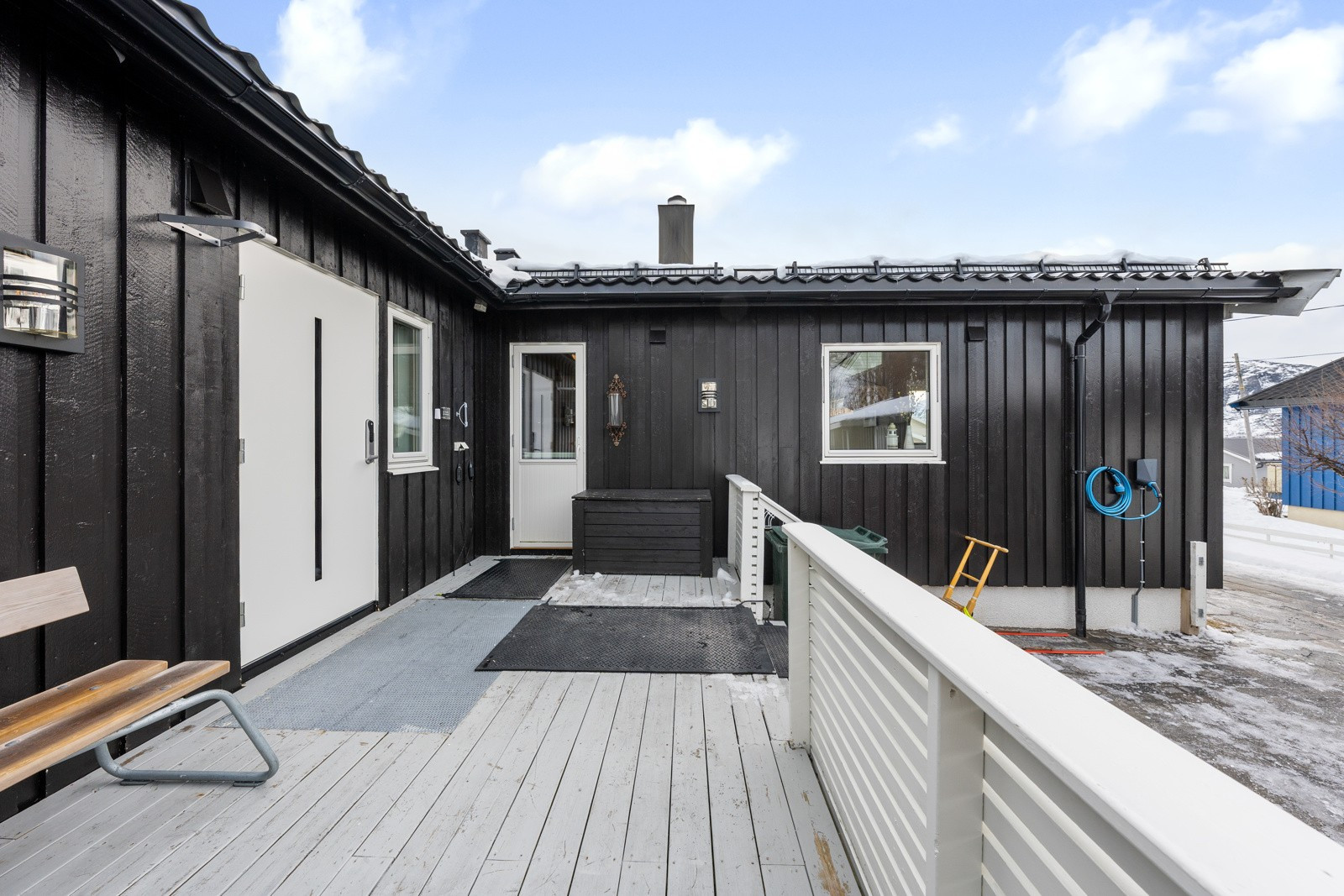 Pent inngangsparti med god plass.