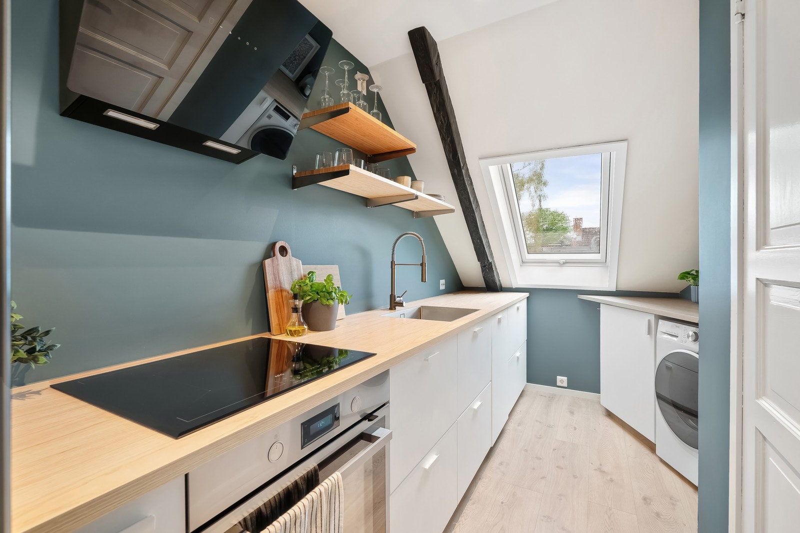 Kjøkkenet framstår som godt ivaretatt. Galleribilde