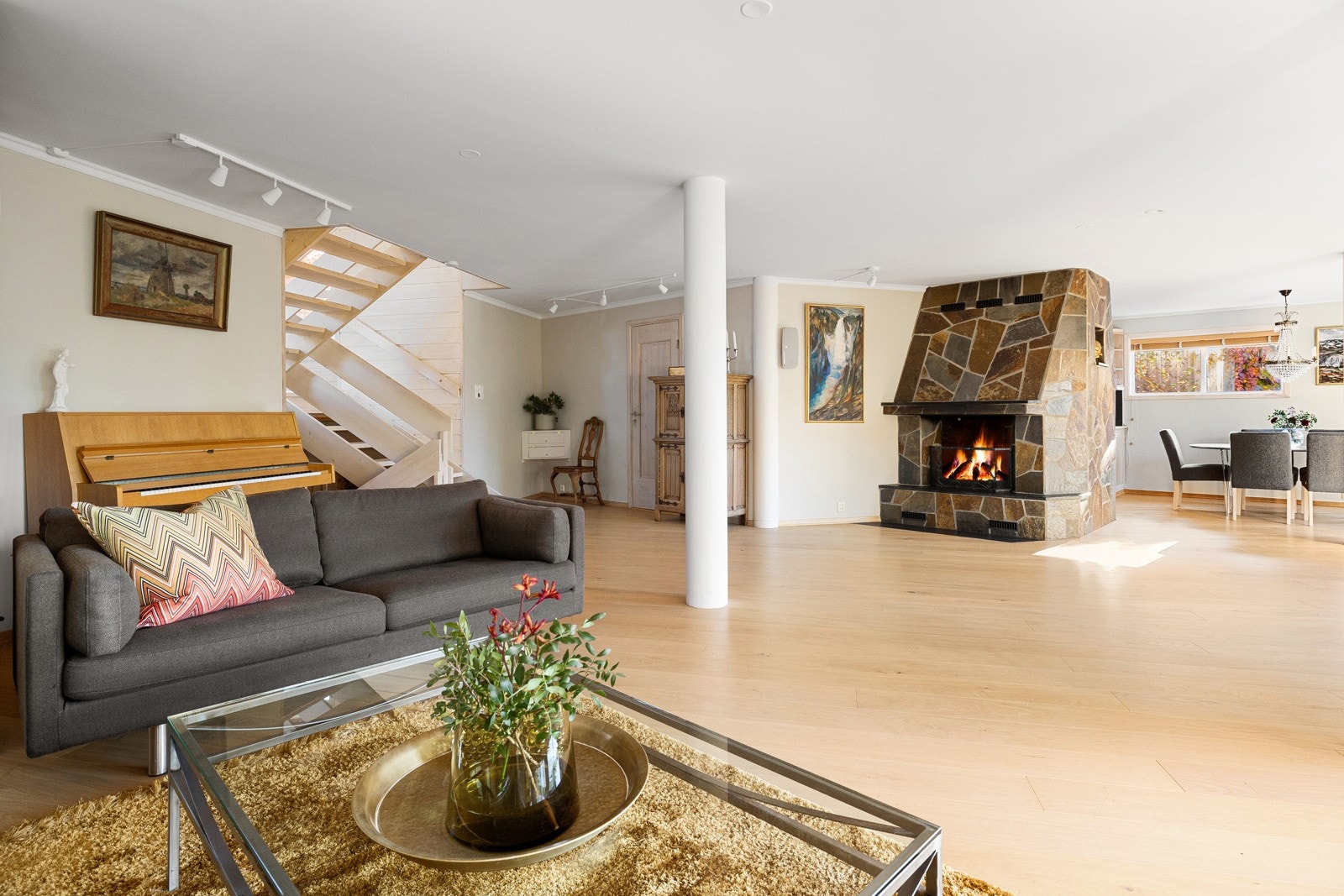 Huset varmes opp med vannbåren gulvvarme. Galleribilde