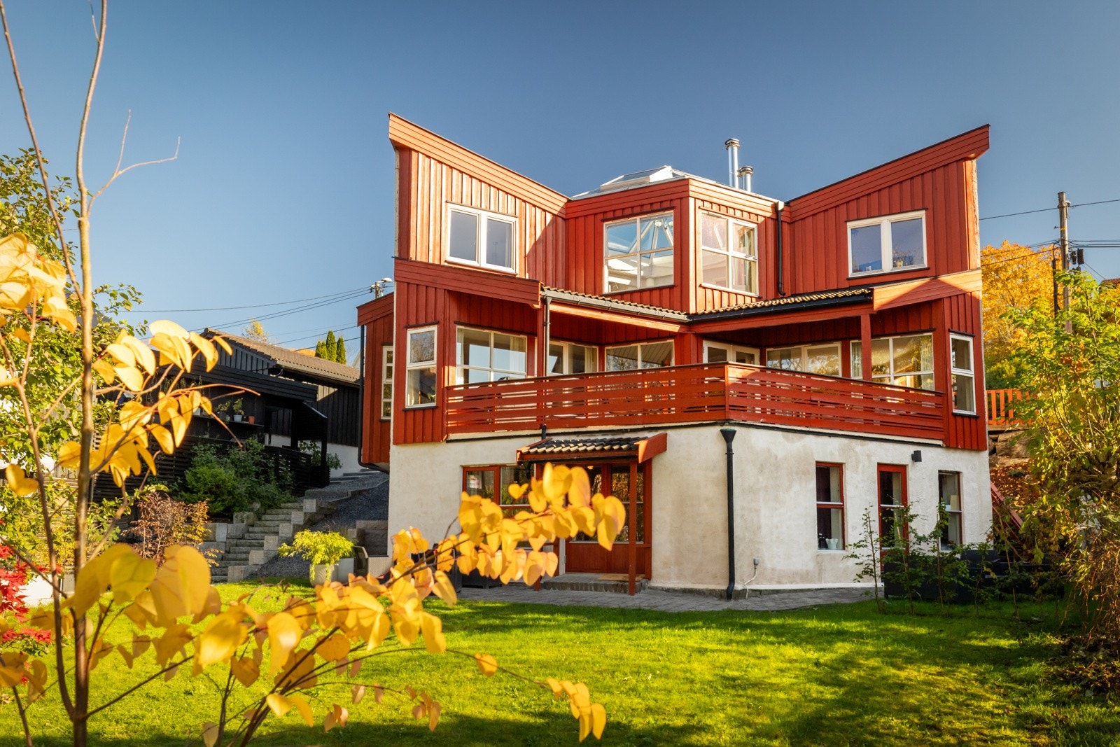 Her kan du virkelig slappe av og nyte lange, lyse sommerkvelder i idylliske omgivelser. Galleribilde