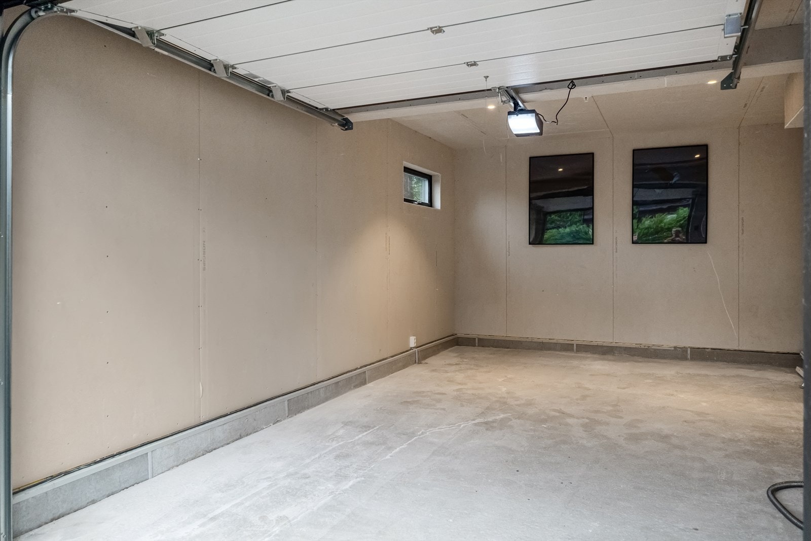 Garasje. Galleribilde