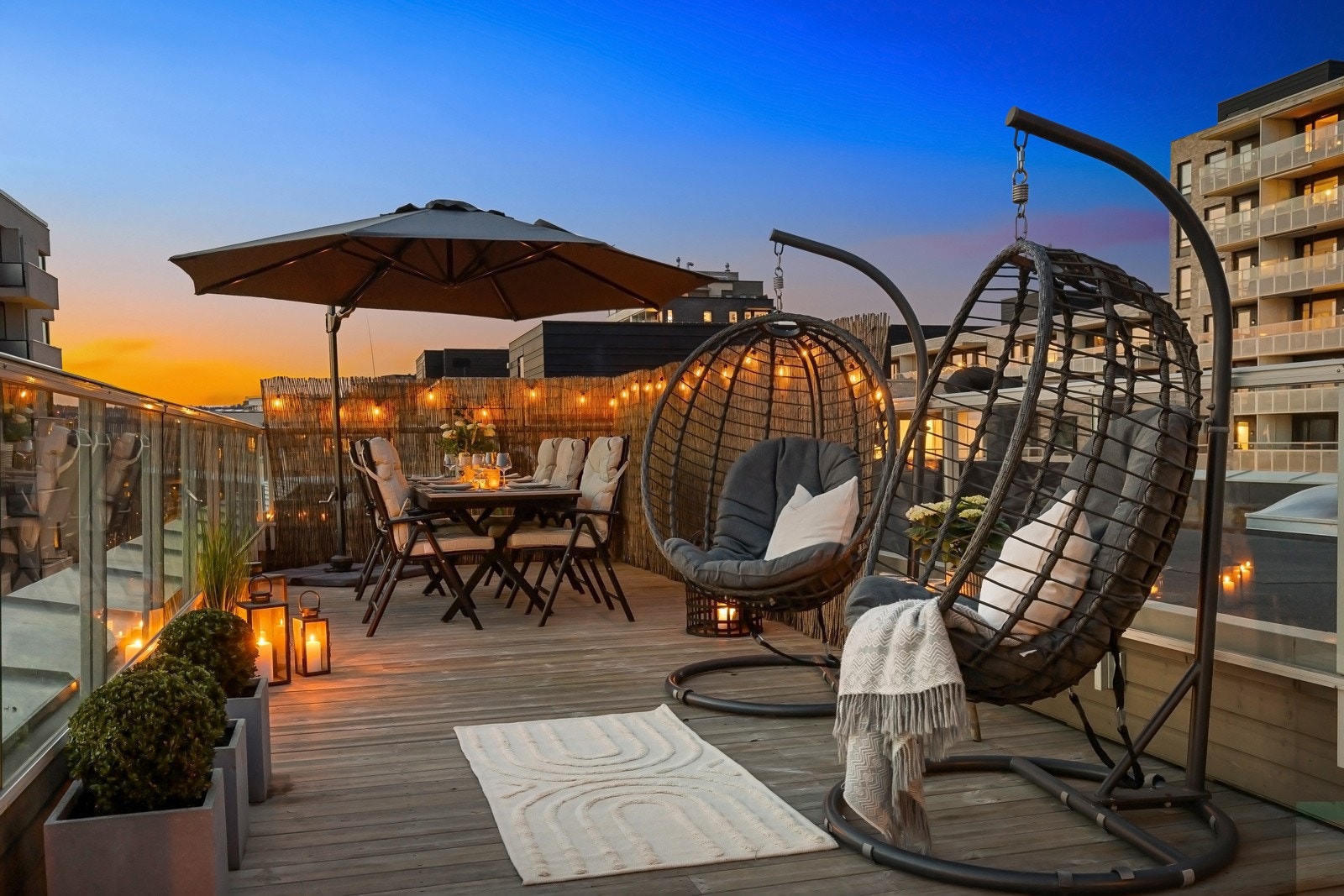 Unik hjørneleilighet i byggets 5. etasje med heis. Galleribilde