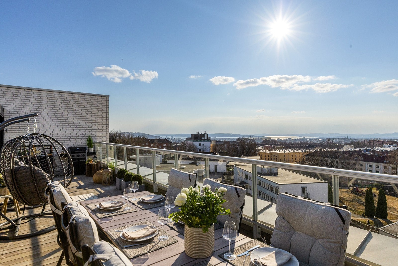 Idyllisk sjøutsikt - dette er en kvalitet svært få sentrale leiligheter har! Galleribilde