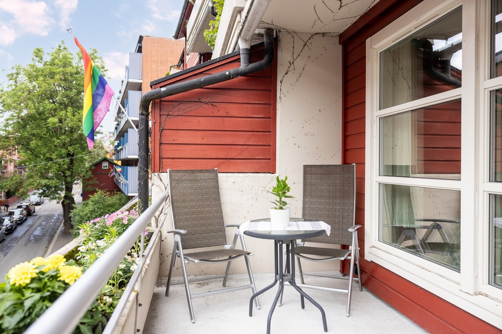 Hyggelig vestvendt balkong på ca.9kvm. Galleribilde