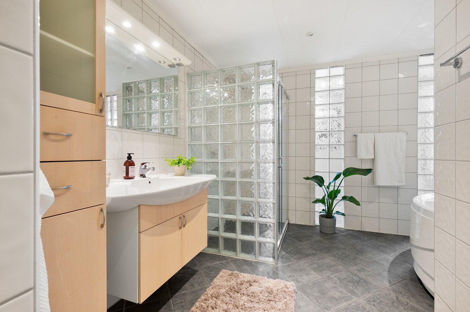 Baderommet ble oppusset i 2001. Galleribilde