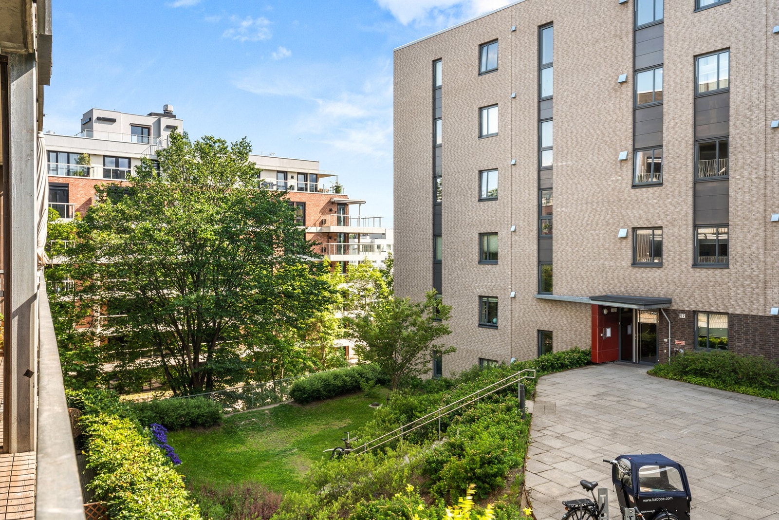 Grønne og frodige omgivelser. Galleribilde