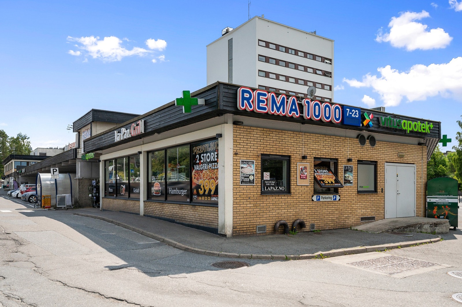 Landerudsenteret - kort vei til dagligvare og apotek. Her finner du også treningssenteret Mudo Gym. Galleribilde