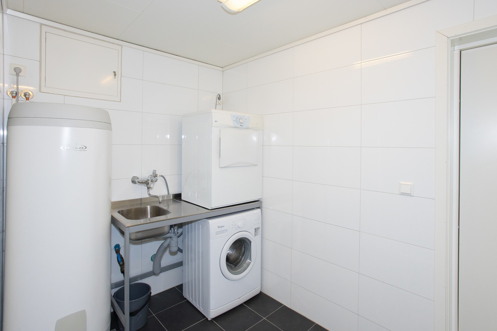 Vaskerom Galleribilde