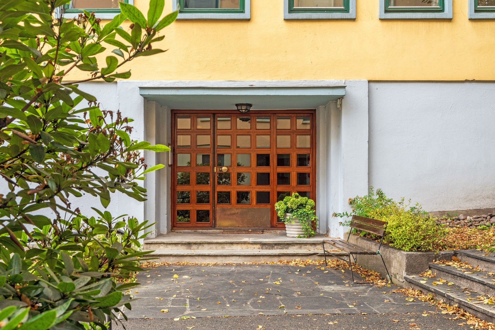 Inngangsparti. Galleribilde