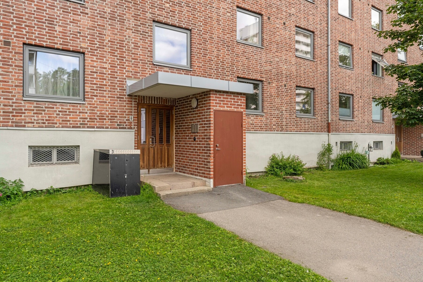 Pent opparbeidet inngangsparti. Galleribilde