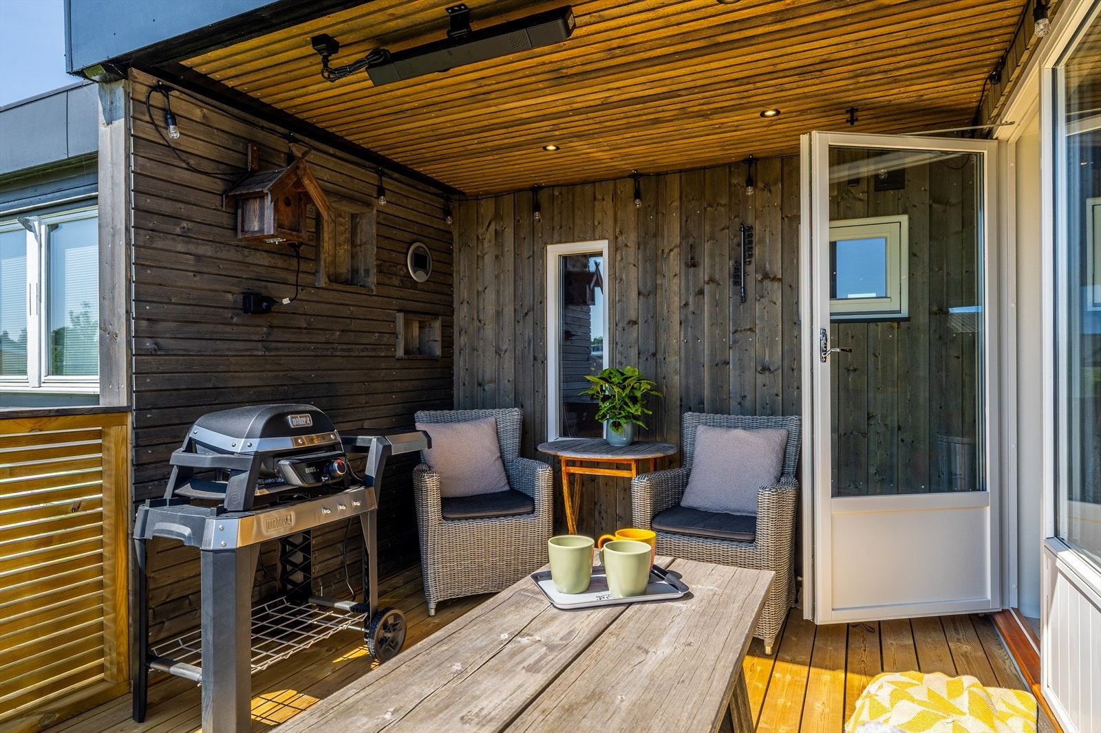 Solrik og skjermet balkong - din egen lille uteoase. Galleribilde