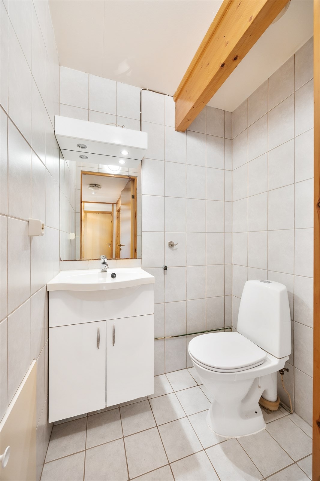 Toalettrom med enkel tilgang fra gangen Galleribilde