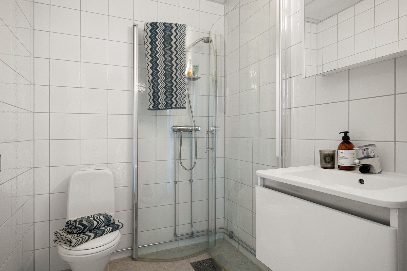 Pent flislagt bad fra 2007 (innredning fra 2013) Galleribilde