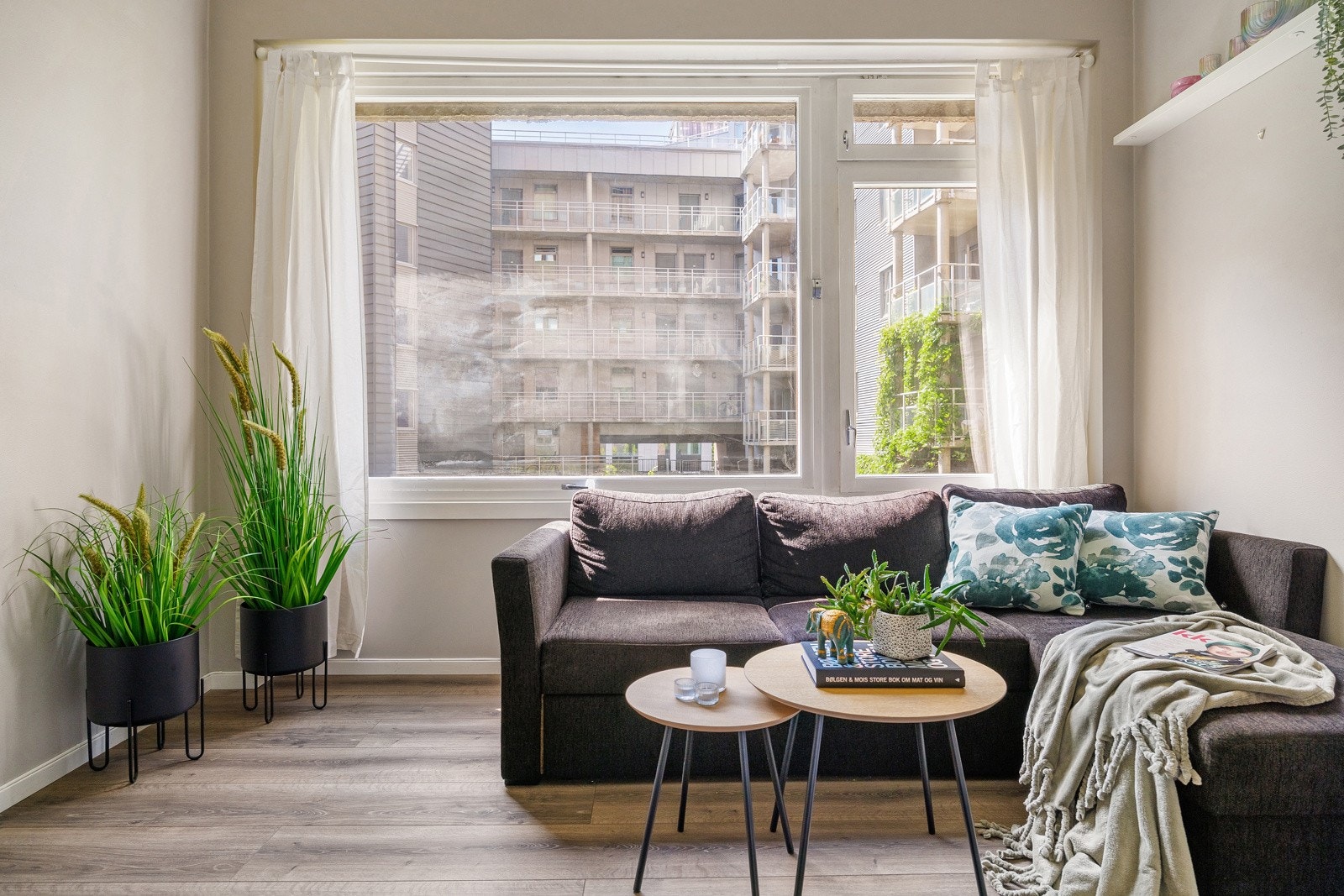 Gode lysforhold fra store vindusflater Galleribilde