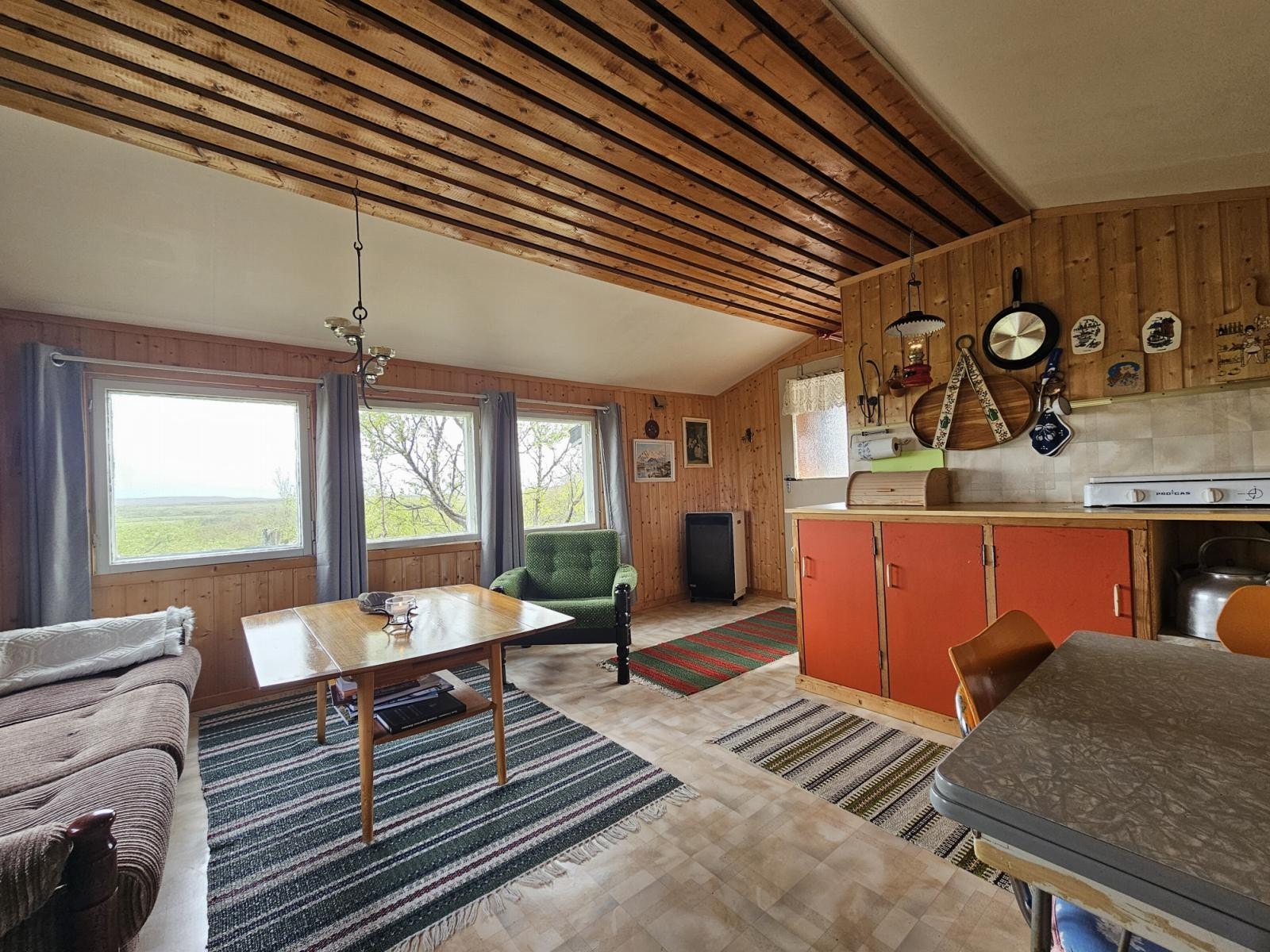 Stue og kjøkken Galleribilde