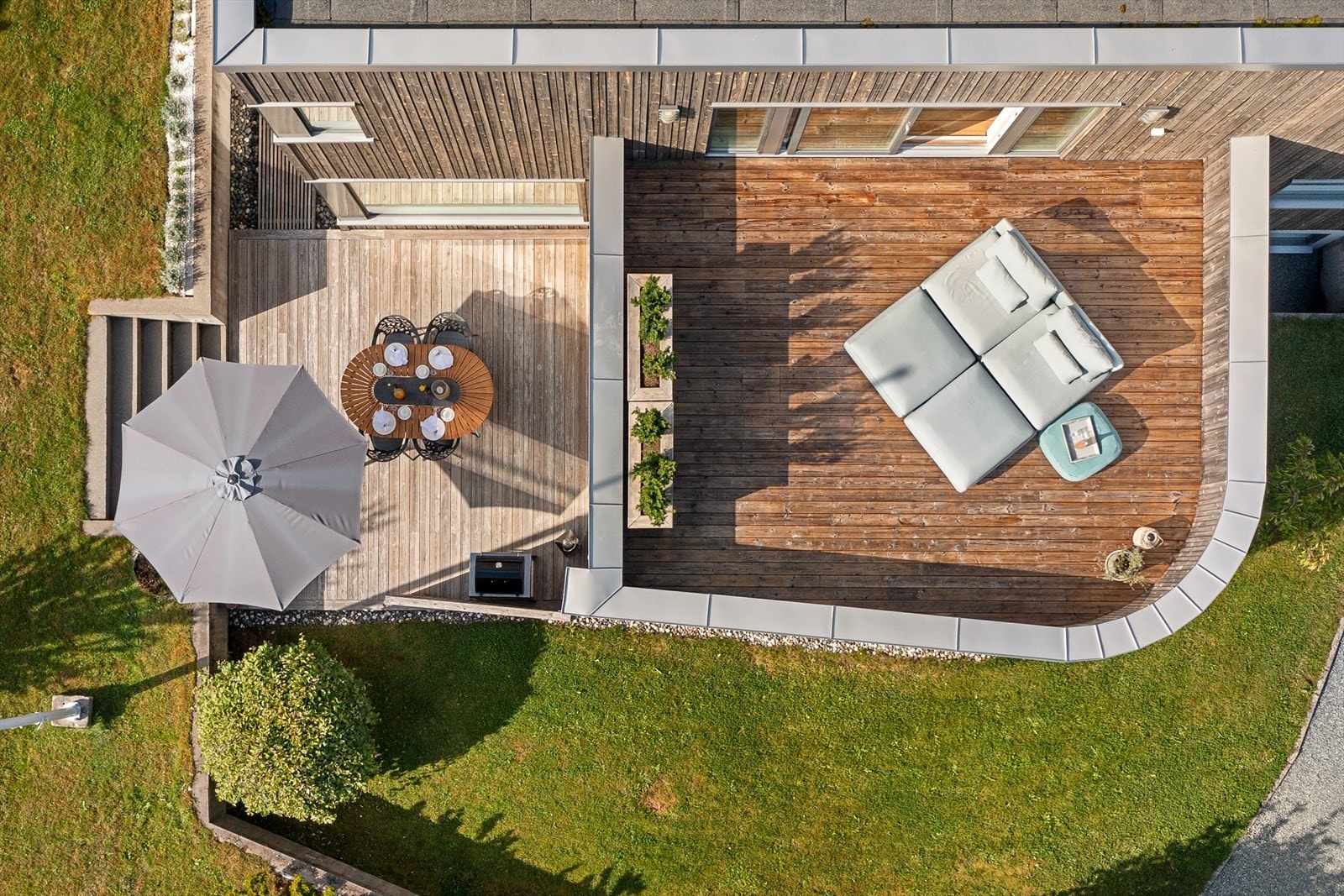 Boligen er av nyere dato (2014) og byr på de fleste kvaliteter en familie måtte ønske seg. Galleribilde