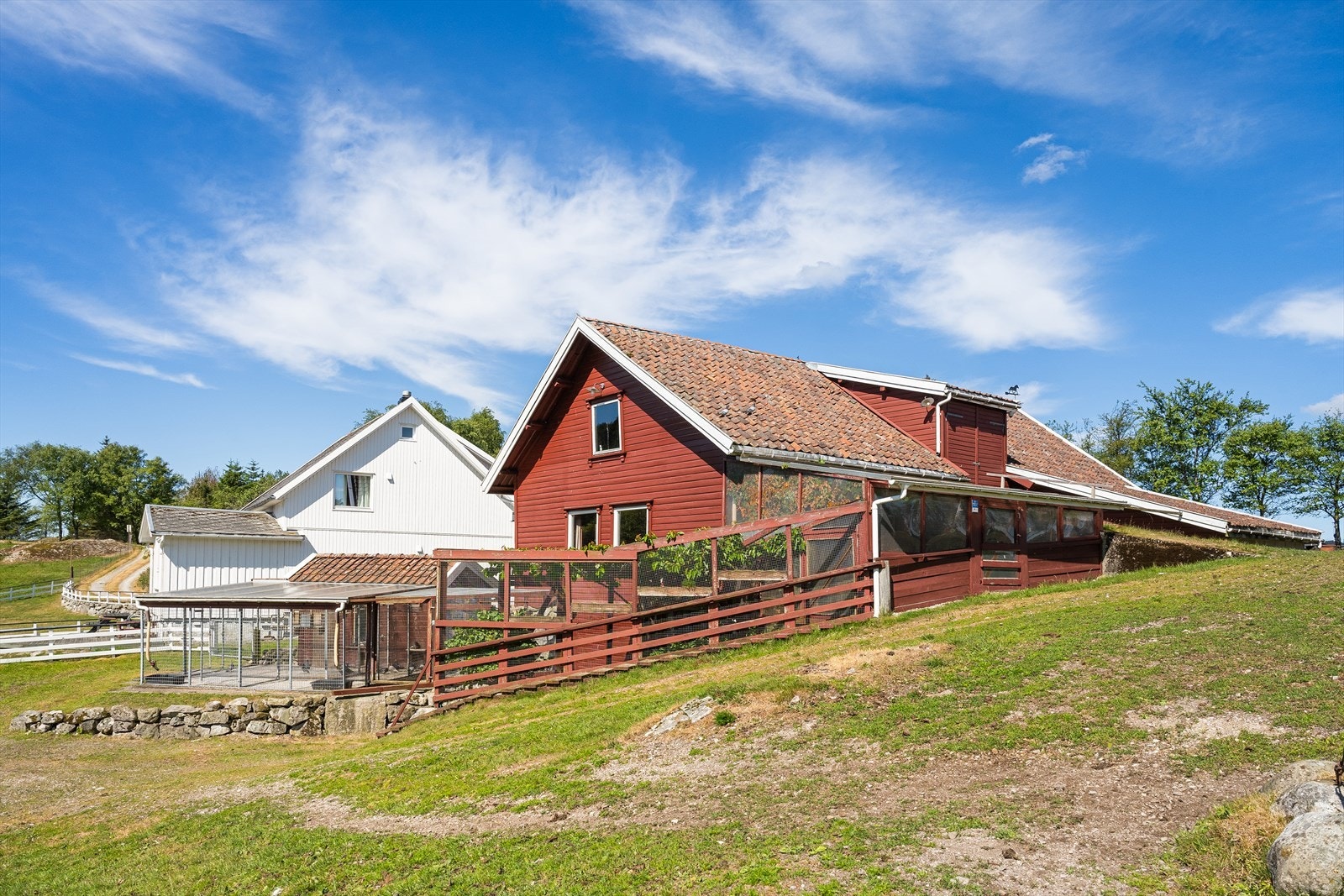 Fritidsbolig (bruksendret fra driftsbygningen) Galleribilde