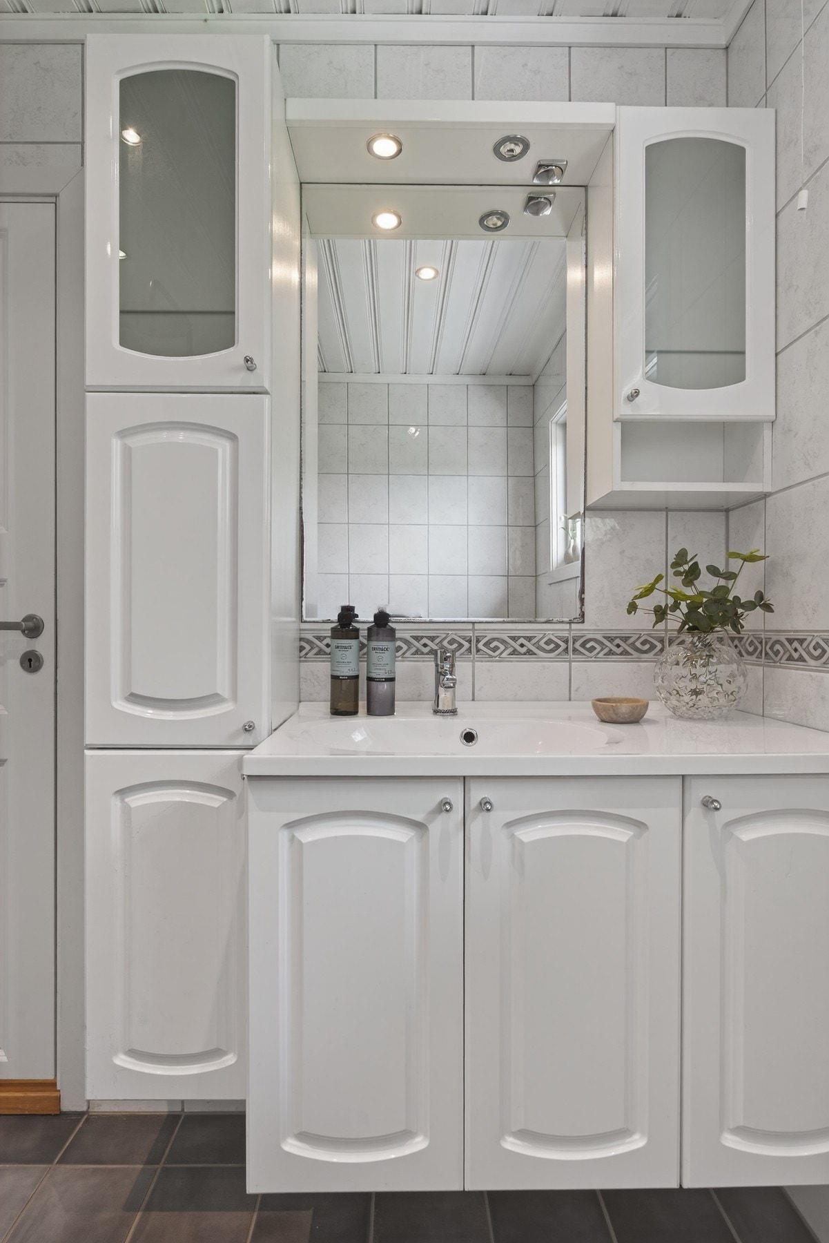 Godt med skapinnredning Galleribilde