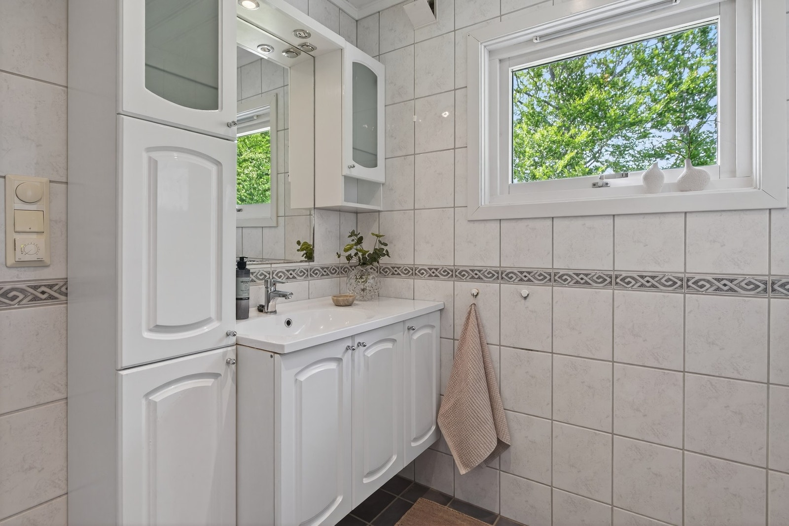 Flott flislagt bad Galleribilde