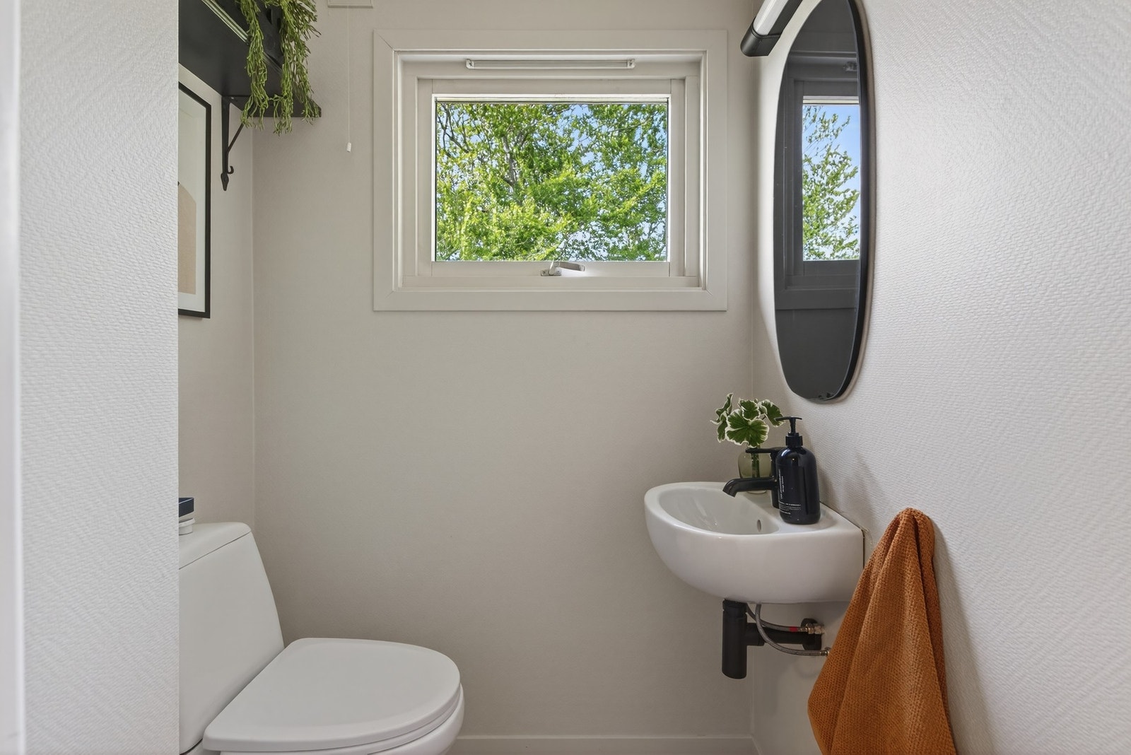 Sep. WC Galleribilde