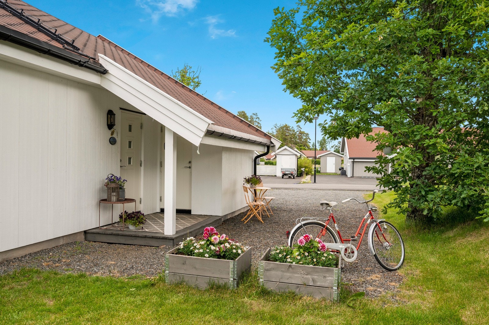 Takoverbygget inngangsparti Galleribilde