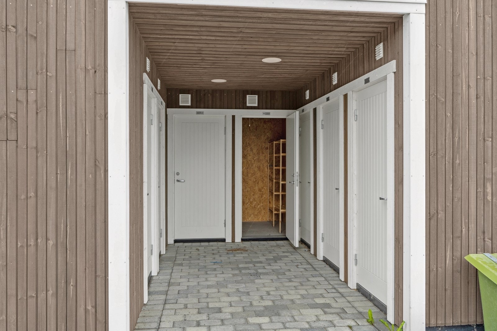 Bod med utvendig adkomst. Galleribilde