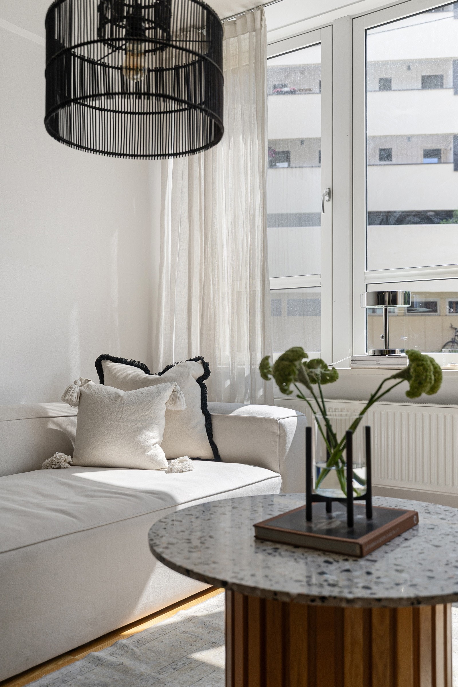 Fyring, varmtvann og internett er inkludert i fellesutgiftene. Galleribilde