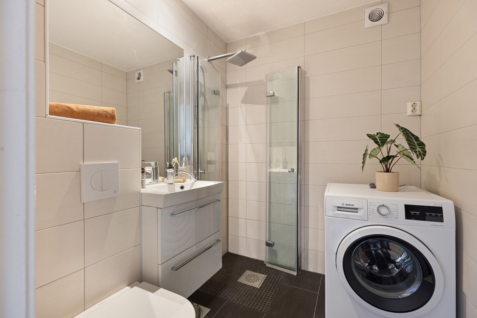 Moderne bad - oppgradert i 2012 Galleribilde