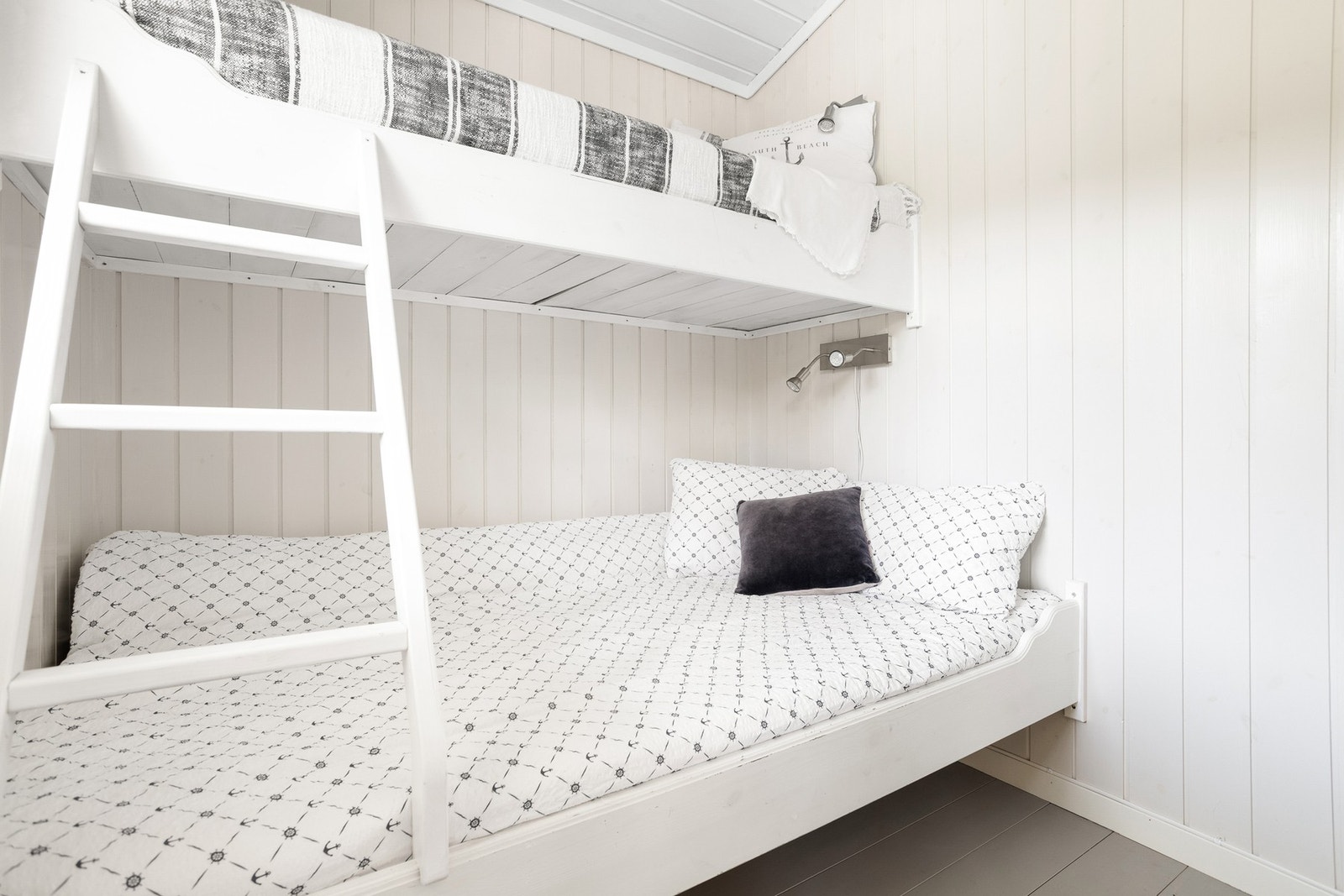 Soverom II i hytta. Galleribilde