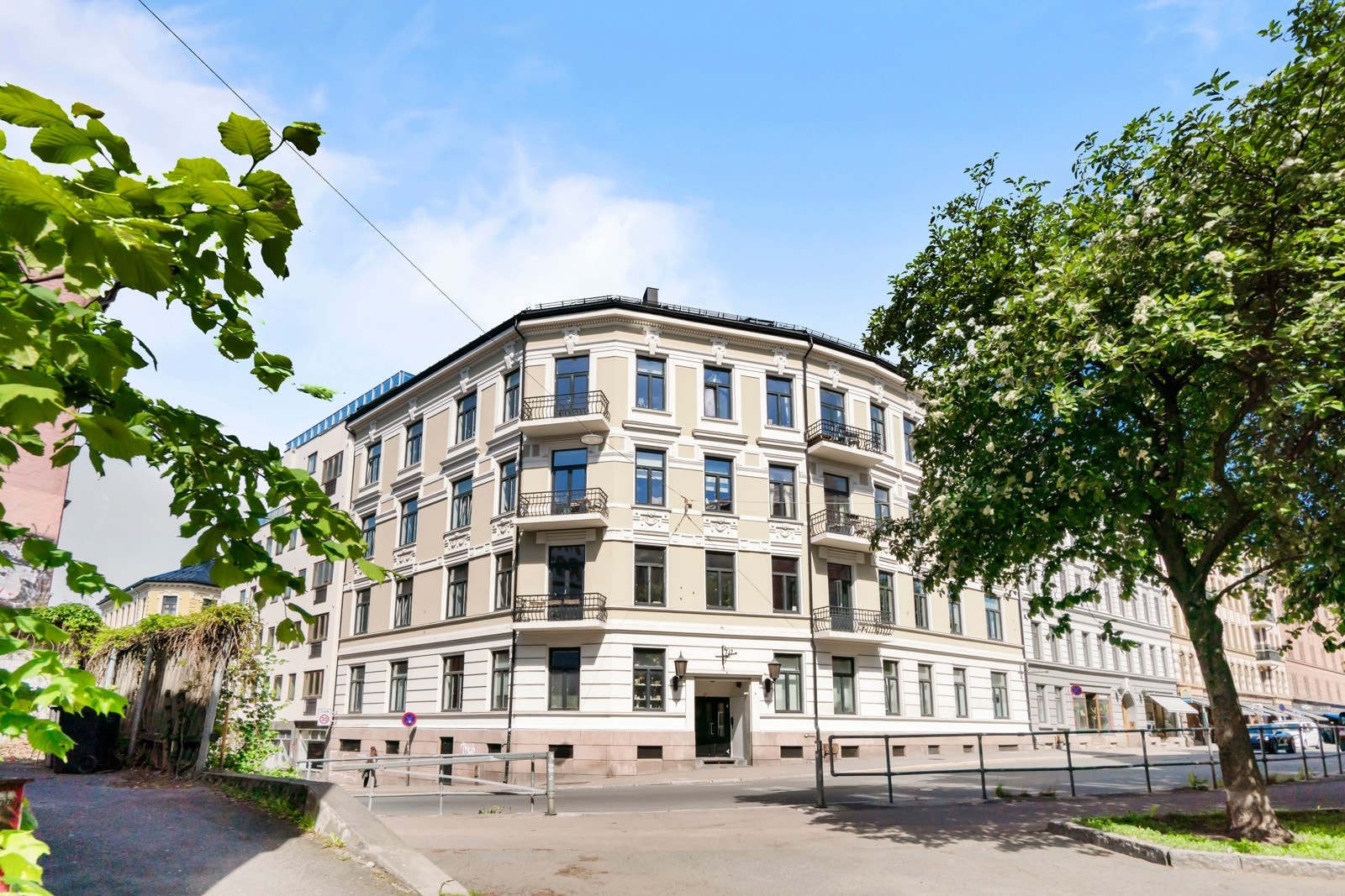 Dette er et perfekt førstegangskjøp, sentralt plassert midt mellom Bislett og St. Hanshaugen Galleribilde