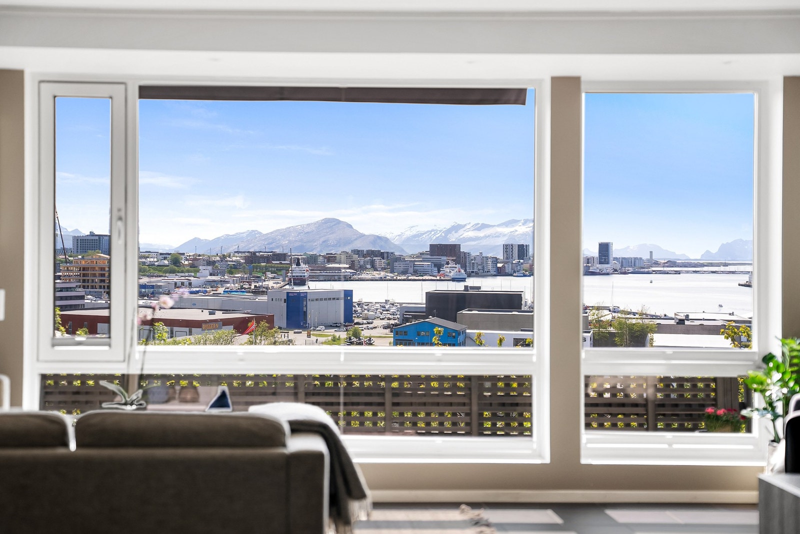 Velkommen til Nedre Rønvik terrasse 11 - En flott og godt velholdt 2-roms andelsleilighet! Galleribilde