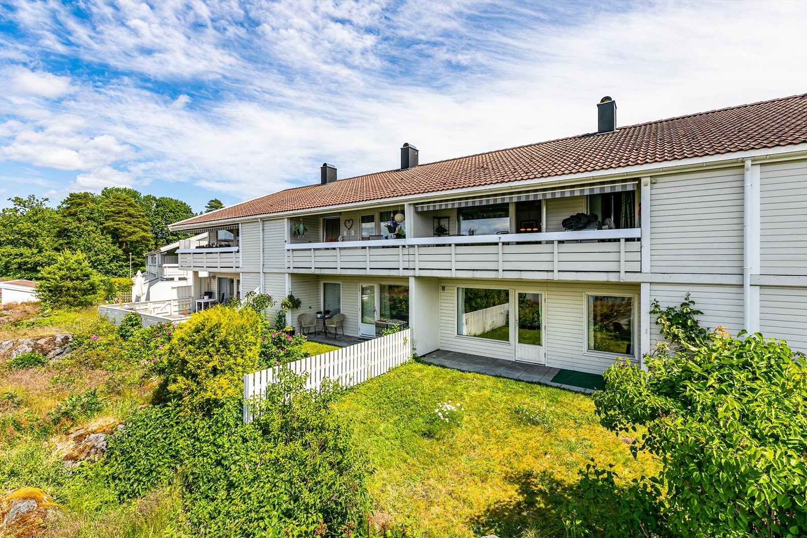 Abborveien 43 presenteres av Krogsveen. Galleribilde