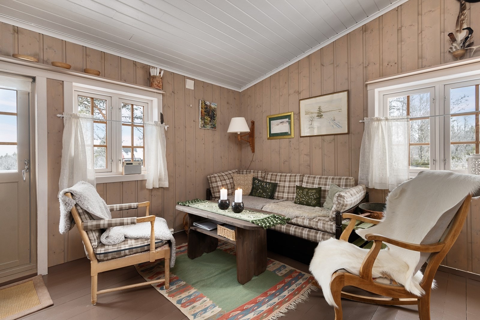 Fra stuedelen er det utgang til terrasse Galleribilde