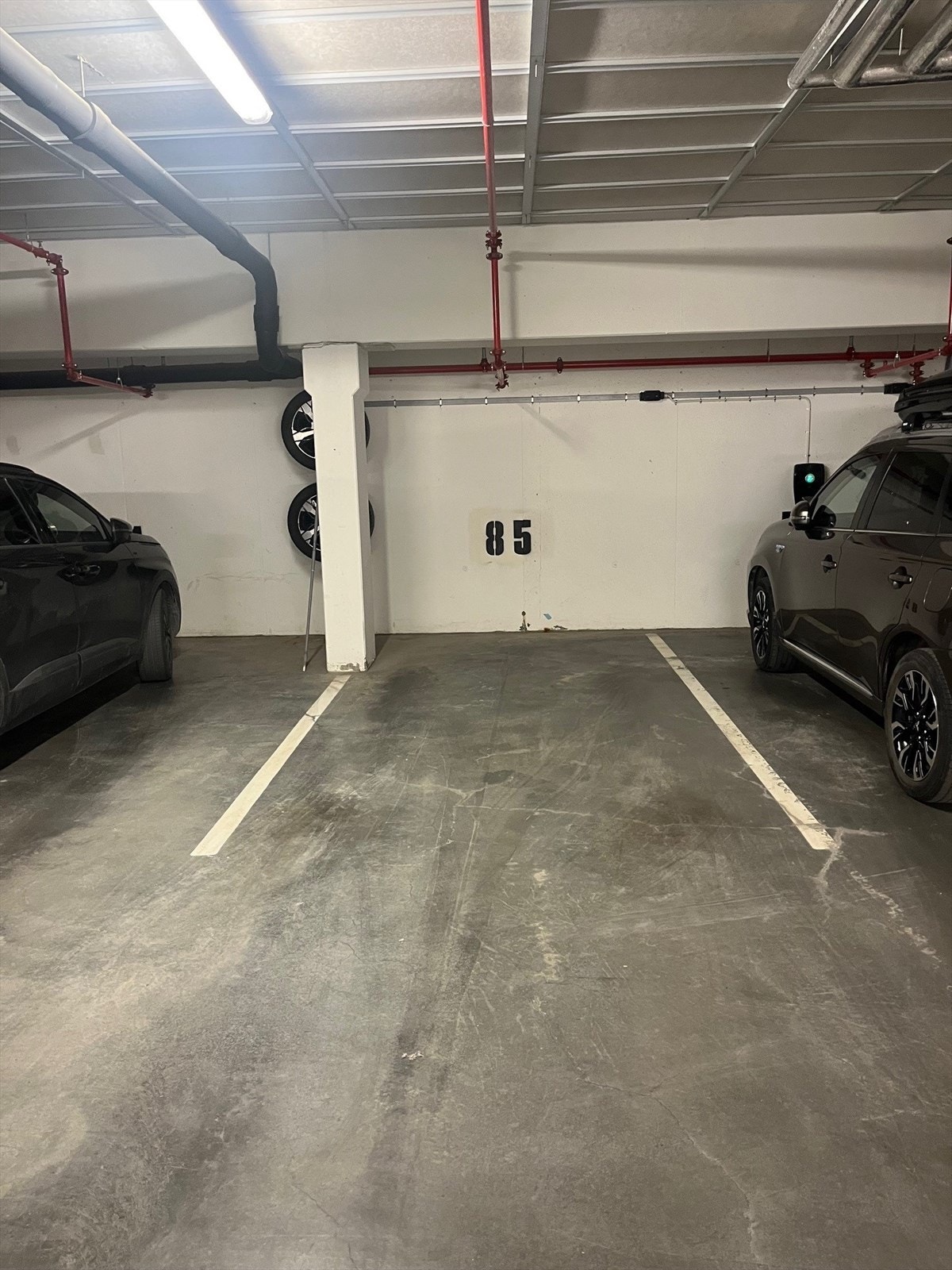 Garasjeplass 85 kan kjøpes i tillegg. se prisinformasjon under pkt. parkering i salgsoppgaven. Galleribilde