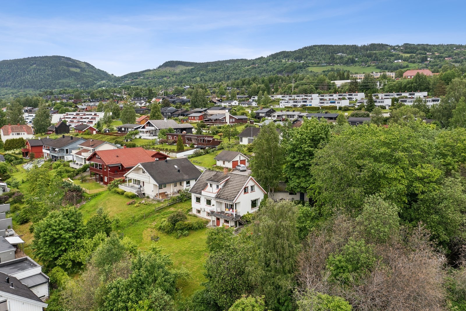 Her bor du i et meget barnevennlig område med gunstig avstand til skoler. Galleribilde