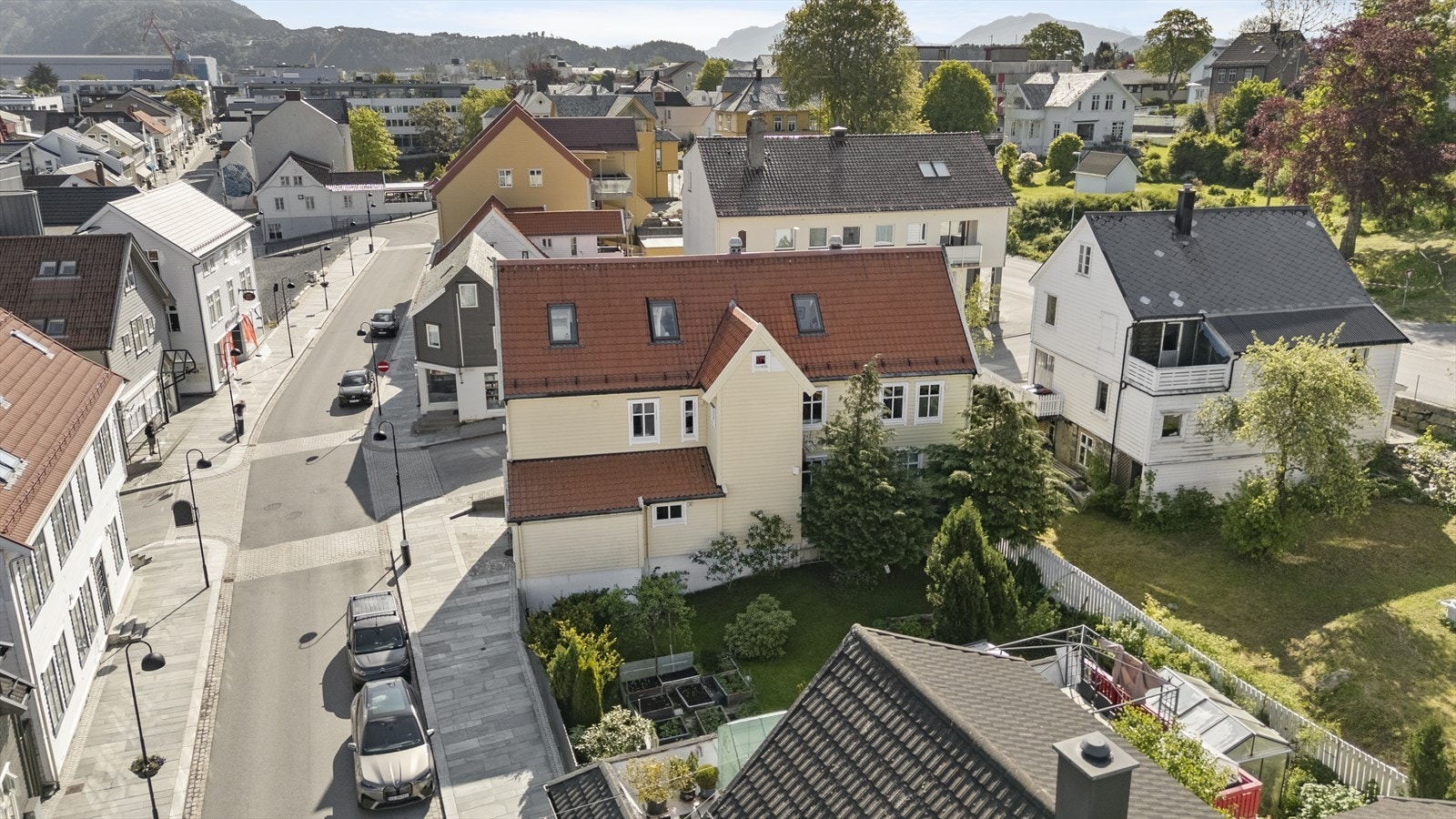 Leilegheita ligg sentralt og fint til i sentrum Galleribilde
