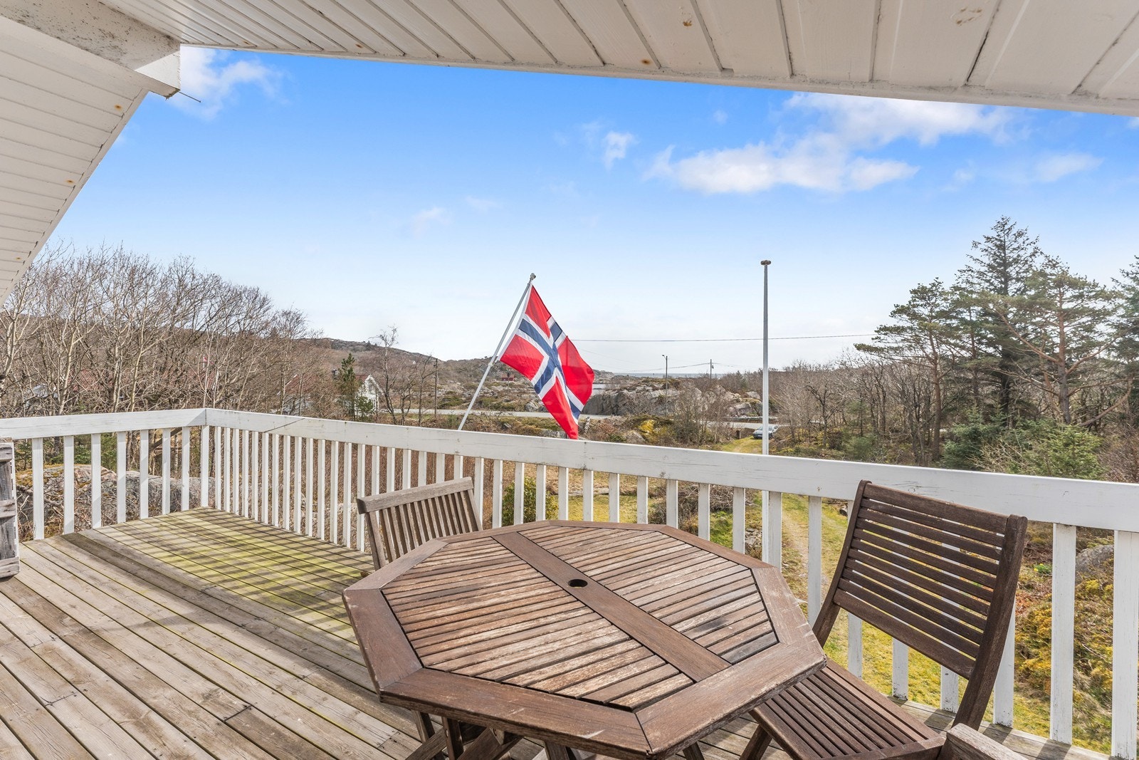 Utsiktsbilde fra veranda på loft Galleribilde