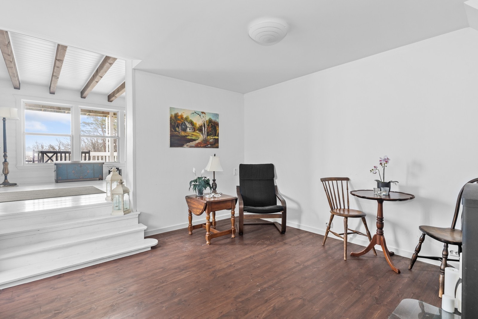 Trappeoppgang som fører opp til annen stuedel Galleribilde