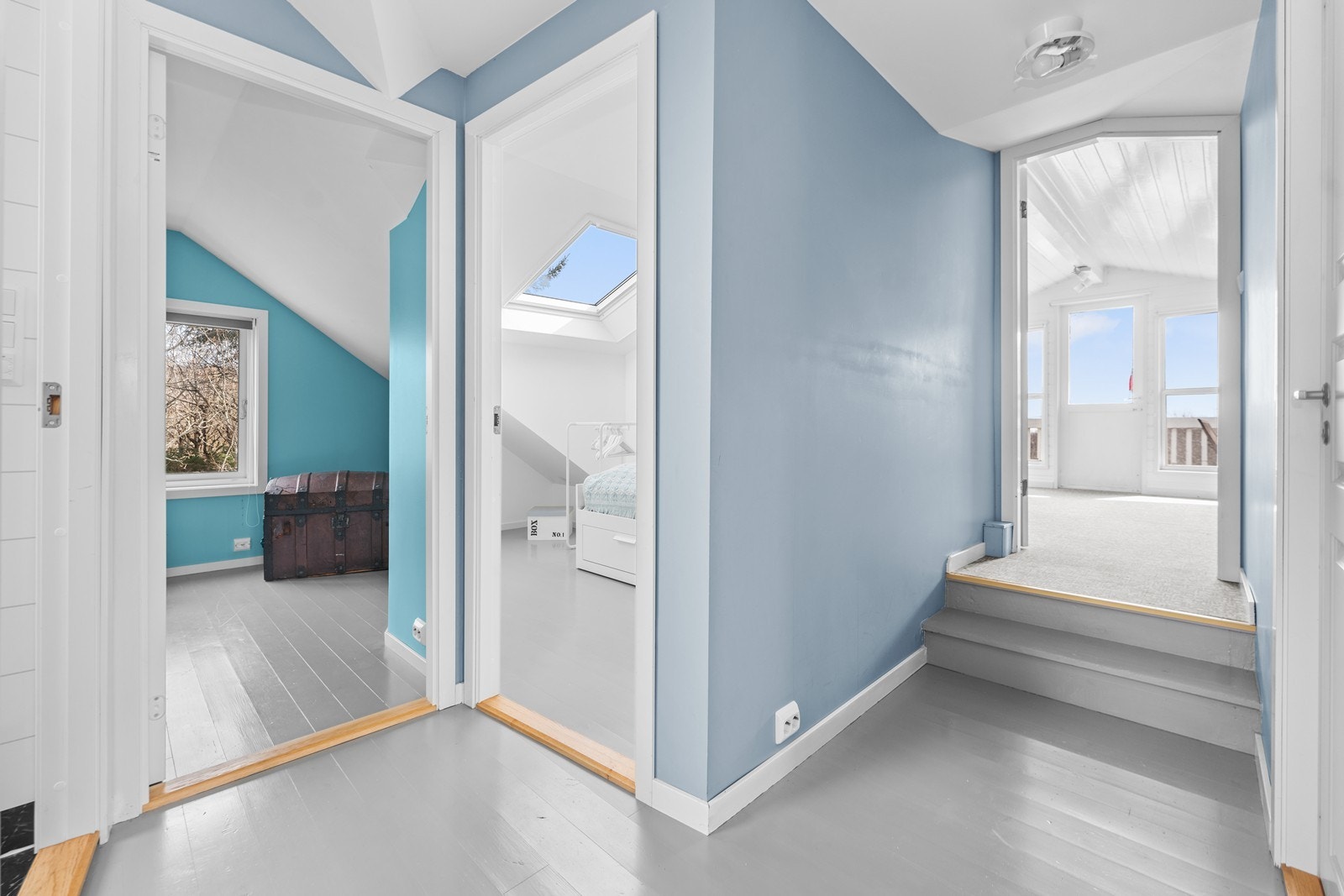 Loftet har flere disponible rom Galleribilde