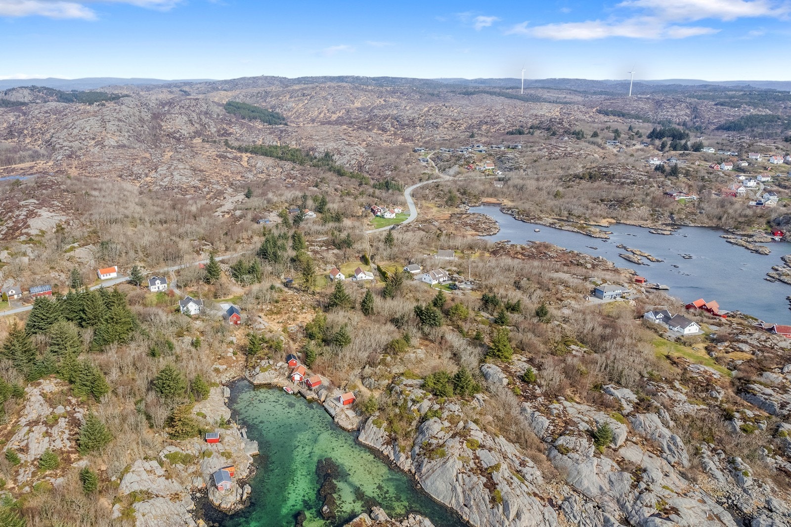 Dronefoto med oversikt over området Galleribilde