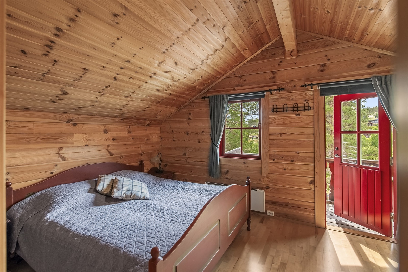 Hovedsoverom med egen balkong Galleribilde