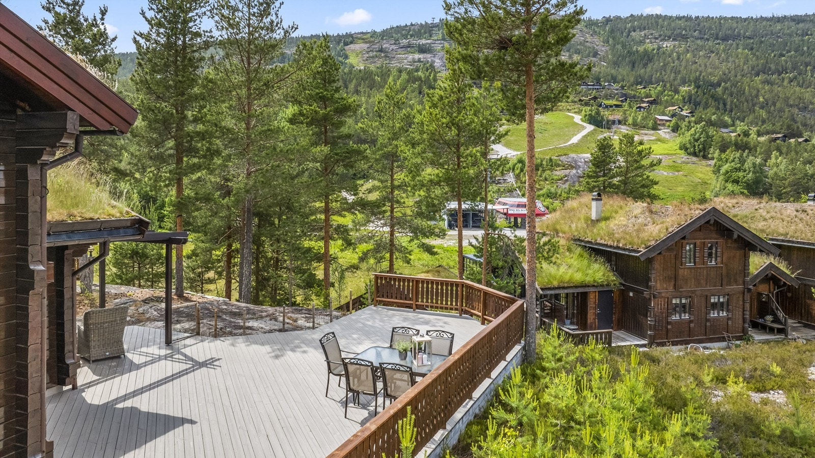 Her har du 95 kvm med terrasse som du kan boltre deg på. Galleribilde