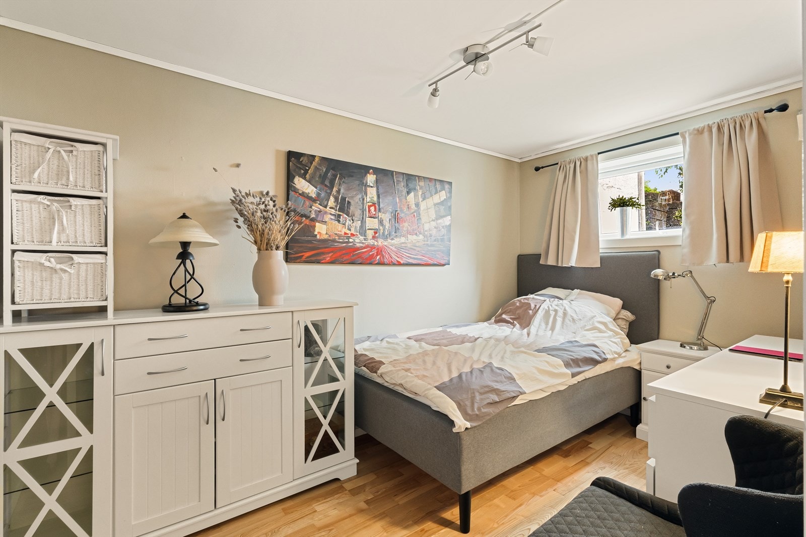 Soverommet måler 8,4 m². Galleribilde