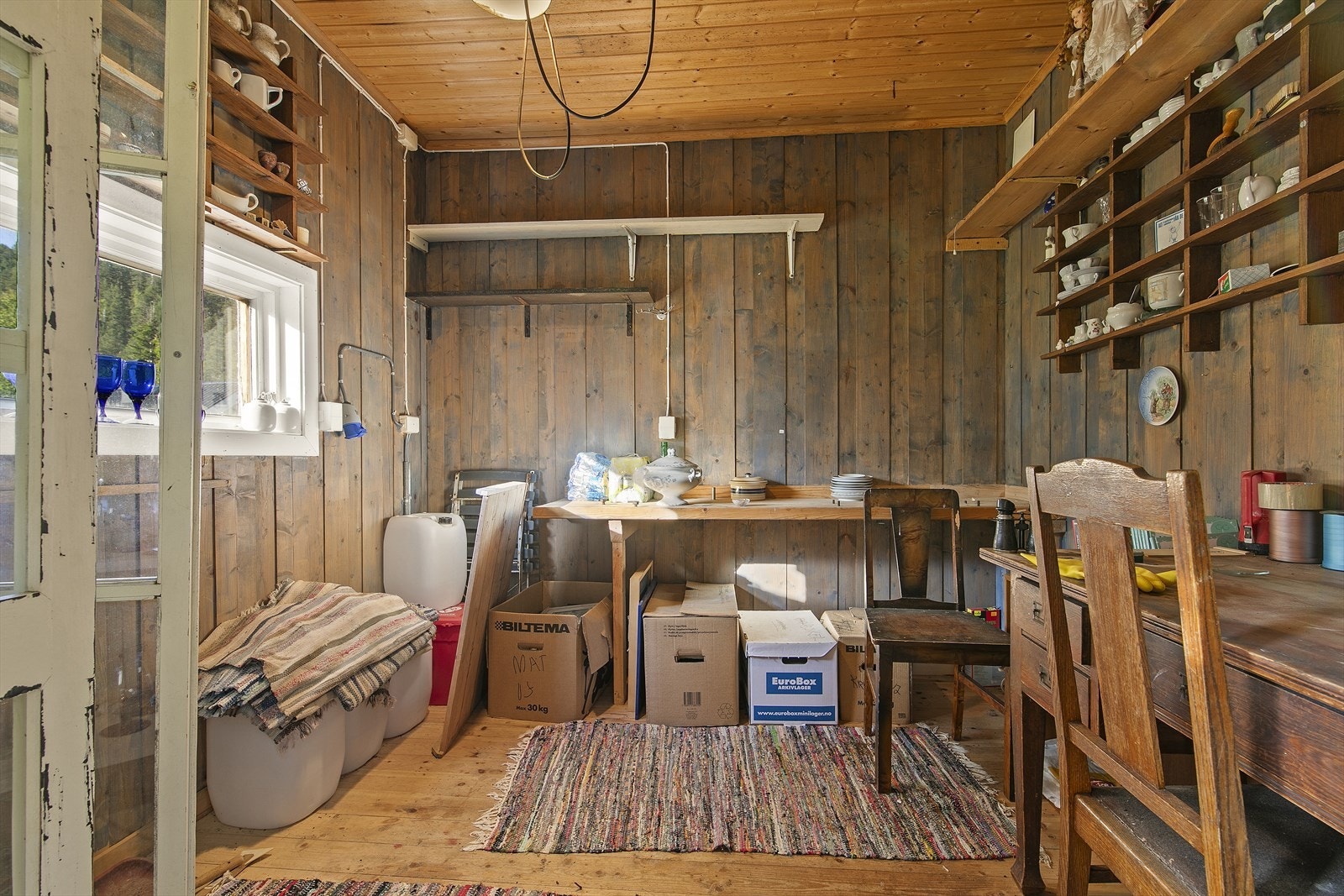 Det et i tillegg et lite lagerrom i loven. Galleribilde