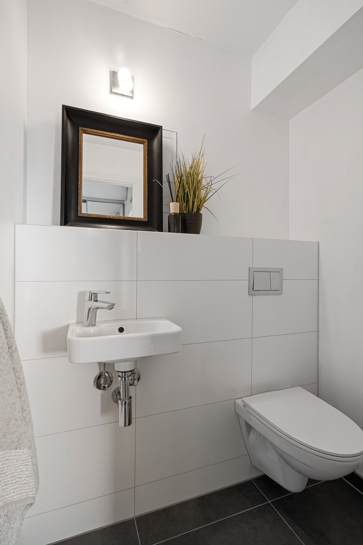 Praktisk gjestetoalett. Galleribilde