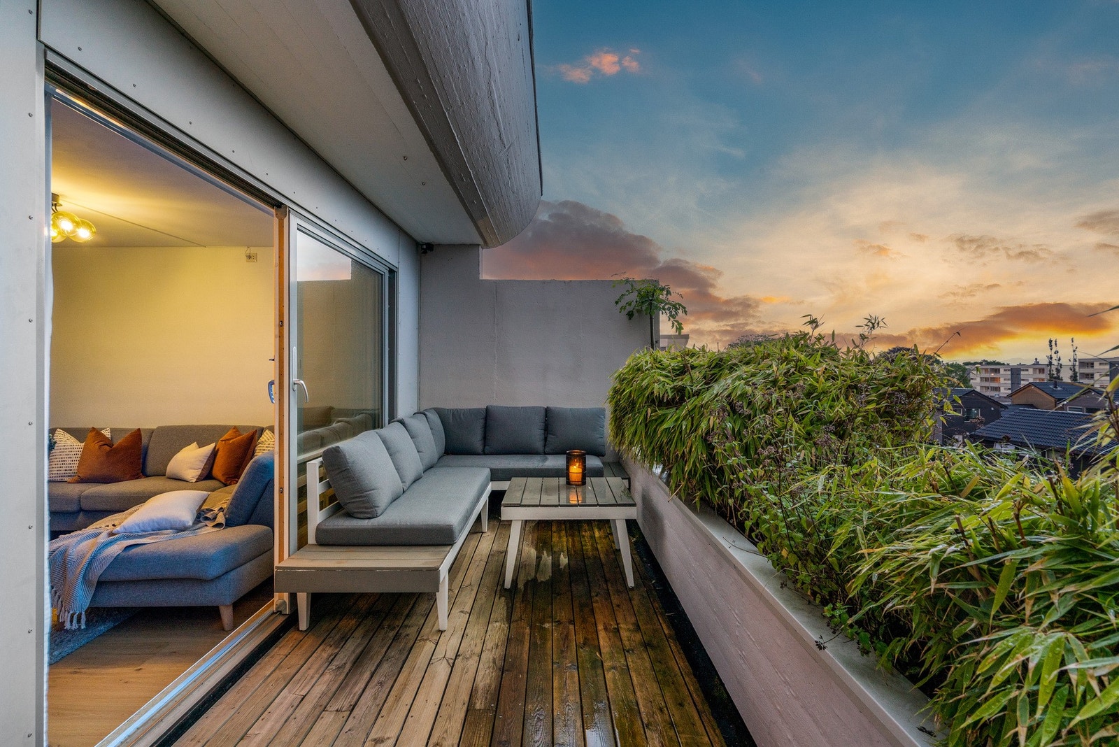 Kveldsbilde | Balkong Galleribilde