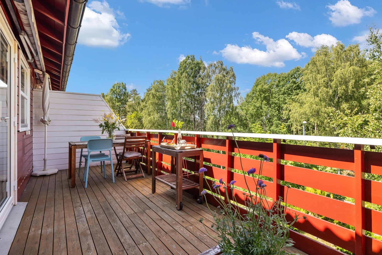 Nyt den friske luften i rolige og grønne omgivelser. Galleribilde