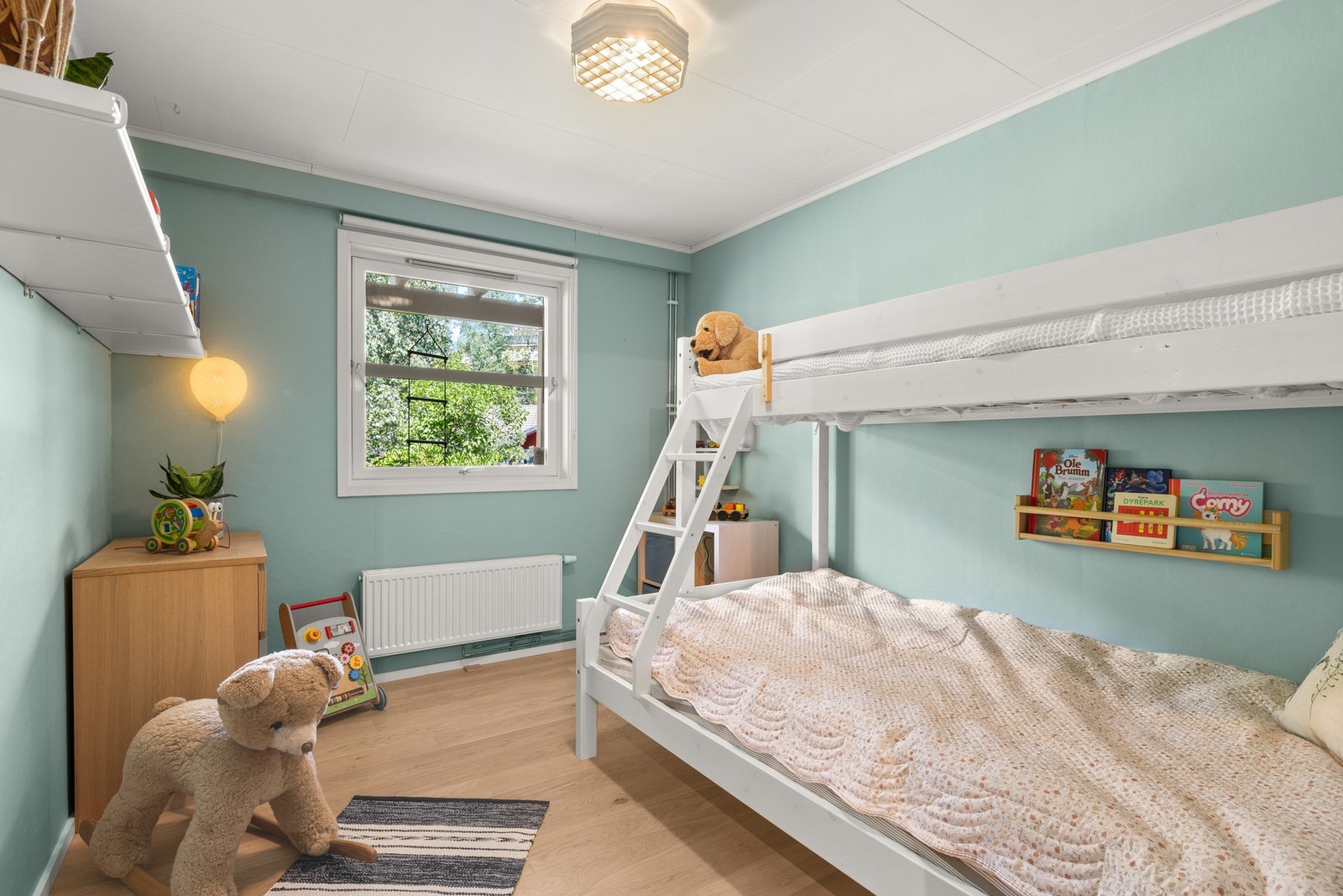 Soverom 2 er også av god størrelse. Galleribilde