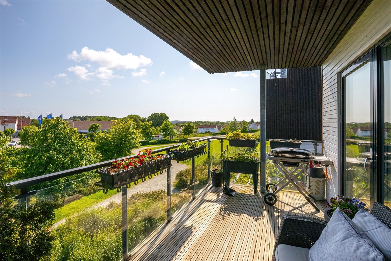 Veranda med flott utsikt Galleribilde